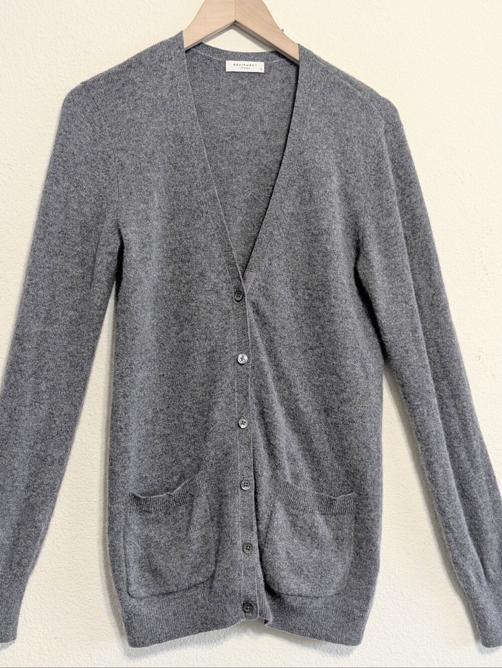 Equipment Femme Women's 100% Cashmere Cardigan Sweater Heather Gray Buttons Sz M